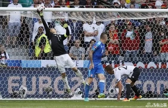  诺伊尔里程碑战零封对手刷新德甲纪录  