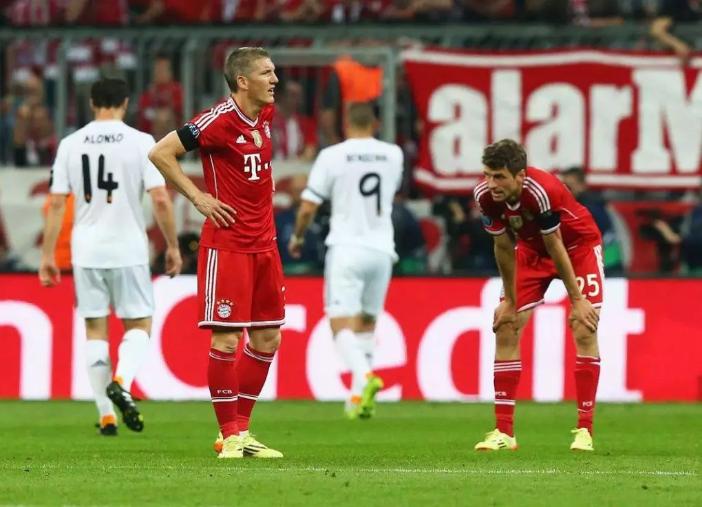  法兰克福主场击败拜仁终结对手十二连胜纪录  