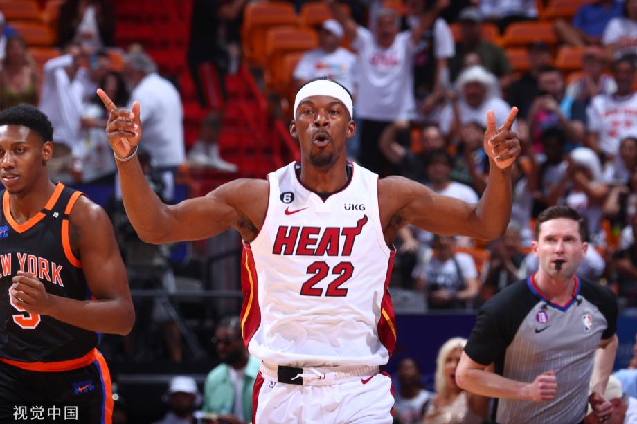  布伦森末节接管比赛尼克斯力克篮网豪取六连胜佳绩